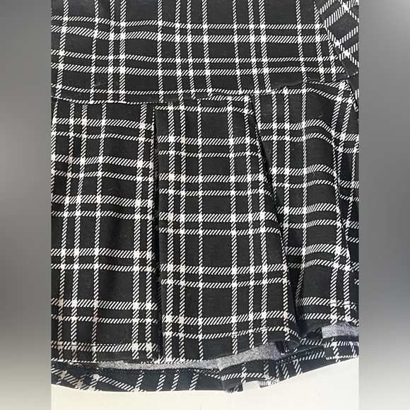 Women’s Hesperus Plaid Short Skirt Size Small - Picture 3 of 5